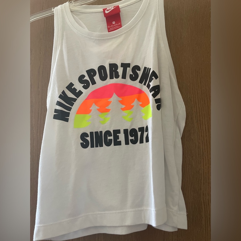 Nike tank vintage look